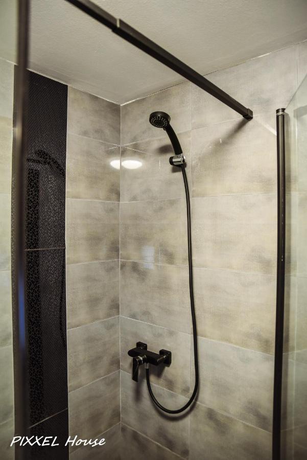 Pixxel House Otel Moeciu De Sus Dış mekan fotoğraf
