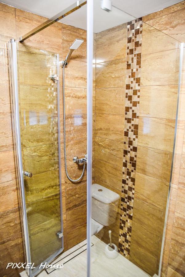 Pixxel House Otel Moeciu De Sus Dış mekan fotoğraf